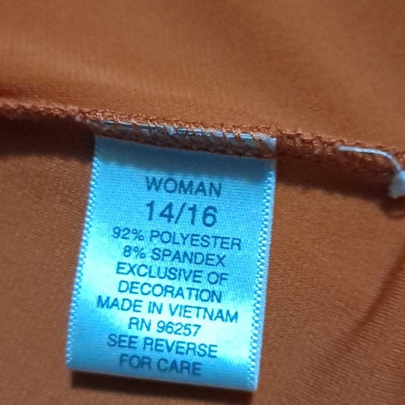 Blouse - Picture 9 of 10